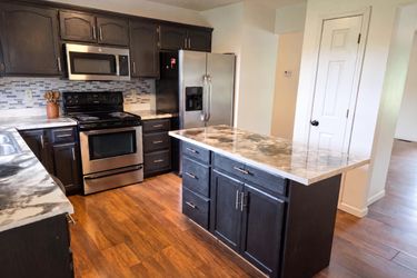 Photo 2 of 24 of 1317 Twin Brook Dr, Berea, KY
