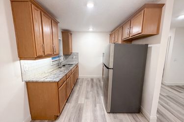 Photo 2 of 26 of 3444 Valeview Dr, Apopka, FL