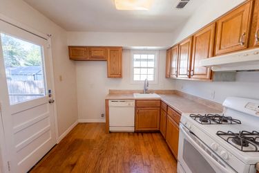 Photo 2 of 17 of 3802 Poinsettia Dr, Dallas, TX
