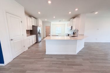 Photo 2 of 22 of 7233 Calamint Ave, Jacksonville, FL