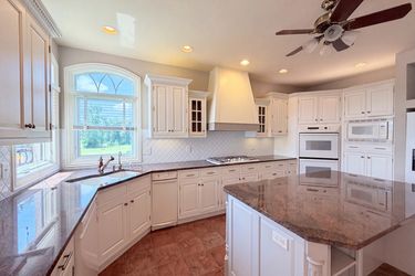 Photo 2 of 38 of 7087 Bridgetown Rd, Cincinnati, OH