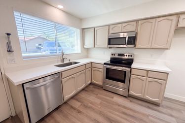Photo 2 of 40 of 200 E Barbarita Ave, Gilbert, AZ