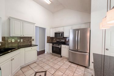 Photo 2 of 21 of 345 Espana St, Atlanta, GA