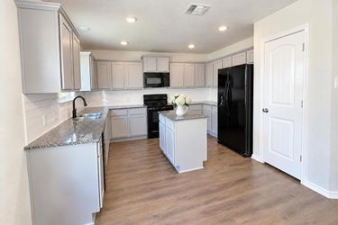 Photo 2 of 19 of 1608 Cline Dr, Copperas Cove, TX