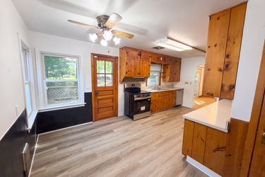 Photo 2 of 22 of 29352 Waldensa Ave, Wickliffe, OH
