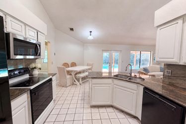 Photo 2 of 19 of 332 Sprucewood Rd, Lake Mary, FL