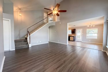 Photo 2 of 22 of 2535 Fayette Dr, New Braunfels, TX