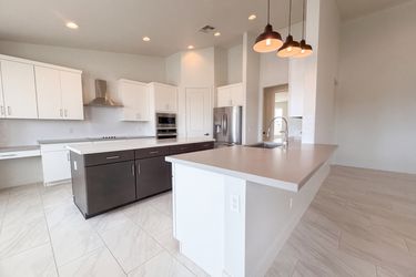 Photo 2 of 17 of 3229 W Silverdale Rd, San Tan Valley, AZ