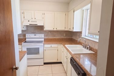 Photo 2 of 17 of 2 Cinderella Ln NW, Fort Walton Beach, FL