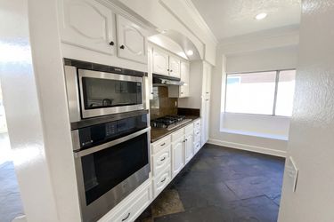 Photo 2 of 26 of 3303 Deaver Dr, Corona, CA