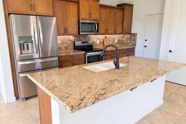 Photo 2 of 17 of 431 McKinnon Rd, Clarkdale, AZ