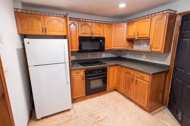 Photo 2 of 20 of 20509 E Reno Ave, Harrah, OK