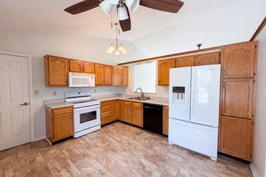 Photo 2 of 16 of 345 Leffler Dr, Indianapolis, IN