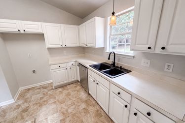 Photo 2 of 24 of 220 Longshadow Dr, Lexington, SC