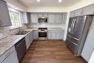 Photo 2 of 30 of 21312 E Greenhaven St, Covina, CA
