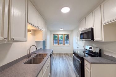 Photo 2 of 45 of 5351 Bonniemae Way, Sacramento, CA