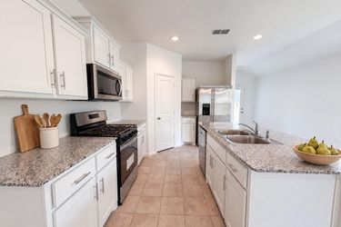 Photo 2 of 16 of 13592 Gunsmoke Ln, Cresson, TX