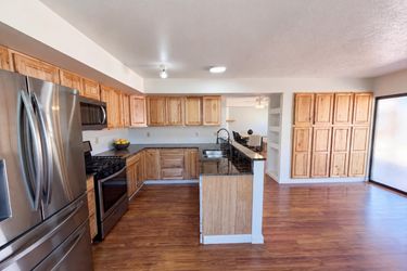 Photo 2 of 23 of 1609 Blue Quail Ct NE, Rio Rancho, NM