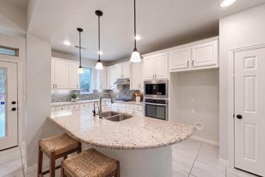 Photo 2 of 39 of 9332 Kaitlyn Ct, Lantana, TX