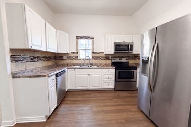 Photo 2 of 16 of 1216 Bessie St, Fort Worth, TX