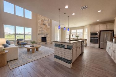 Photo 2 of 20 of 717 Silver Fox, Cibolo, TX