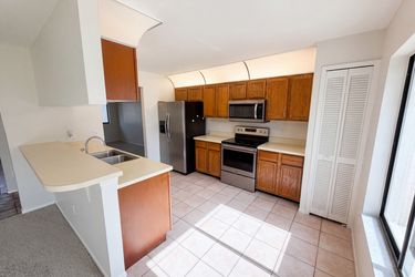 Photo 2 of 31 of 2631 Alabaster Ave, Orlando, FL