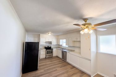 Photo 2 of 20 of 5807 Cobbrook Dr, Ellenwood, GA