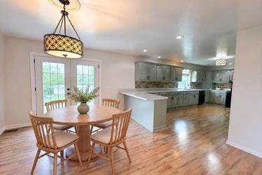 Photo 2 of 28 of 144 Lizzie Wallin Rd, Crab Orchard, KY