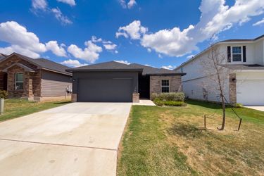 Exterior photo of 2838 Davis Trce