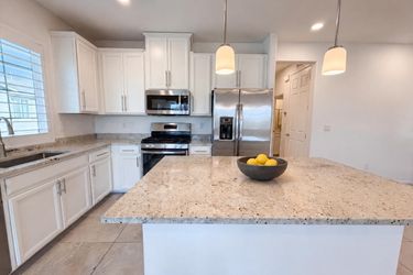Photo 2 of 19 of 8457 Insignia Ave, Las Vegas, NV