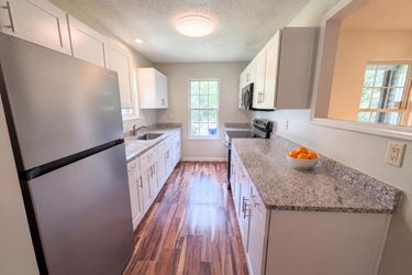 Photo 2 of 17 of 102 Jubilee Dr, Chapel Hill, NC