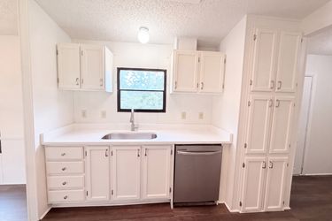 Photo 2 of 17 of 2648 Pine Ridge Dr, Nashville, TN