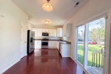 Photo 2 of 39 of 4058 Leontria Ave, Columbus, OH