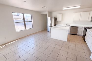 Photo 2 of 33 of 11517 W Larkspur Rd, El Mirage, AZ
