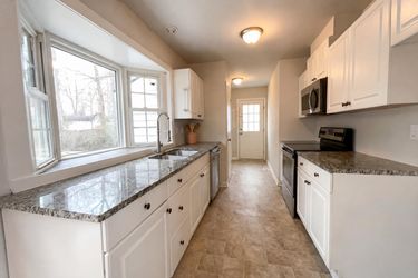 Photo 2 of 17 of 7309 Beaverwood Dr, Raleigh, NC