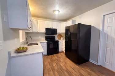 Photo 2 of 31 of 1035 Sassafras Ln, Goodlettsville, TN