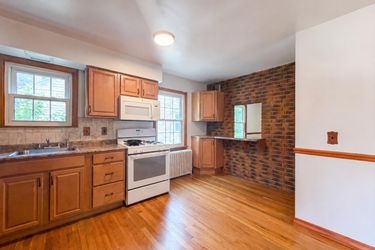 Photo 2 of 20 of 6971 Warder Dr, Cincinnati, OH