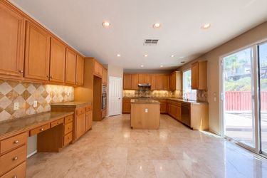 Photo 2 of 32 of 17780 Sweetgum Ln, Canyon Country, CA