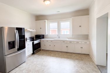 Photo 2 of 19 of 112 Sherard Ave, Ninety Six, SC