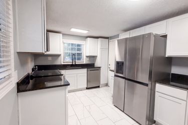Photo 2 of 19 of 1411 Fulton Ave, Atlanta, GA