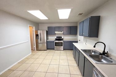 Photo 2 of 20 of 2830 Fisher Field Dr, San Antonio, TX