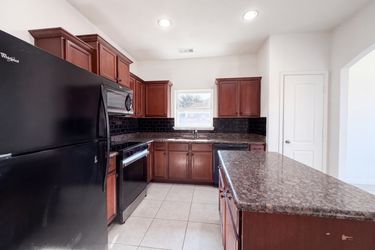 Photo 2 of 17 of 4101 Tower Ln, Crowley, TX