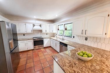 Photo 2 of 28 of 644 Laurel Wood Dr SW, Marietta, GA