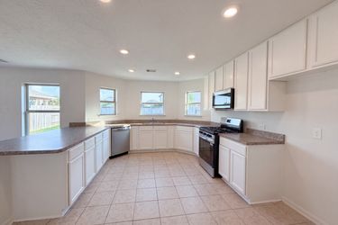Photo 2 of 18 of 15835 Copper Oak Ln, Houston, TX