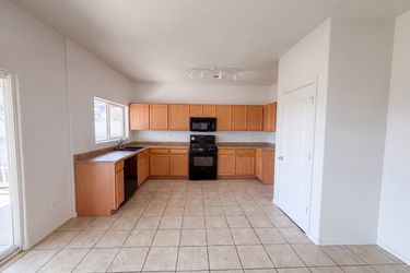 Photo 2 of 24 of 696 Troon Dr SE, Rio Rancho, NM