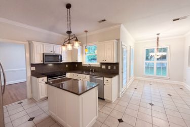 Photo 2 of 21 of 7906 Elphin Ct, Charlotte, NC
