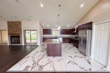 Photo 2 of 29 of 354 Fairway Dr, Dandridge, TN