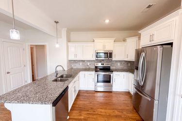 Photo 2 of 25 of 5152 Cedar Retreat Dr, Murfreesboro, TN