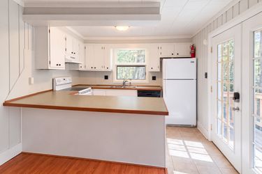 Photo 2 of 18 of 3838 Erickson Cir, Mc Gaheysville, VA