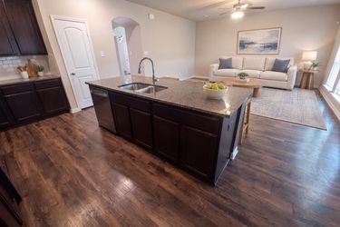 Photo 2 of 39 of 3001 Gilchrist Dr, Lorena, TX